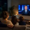 20h30 le samedi : pourquoi ce rendez-vous télévisé passionne encore