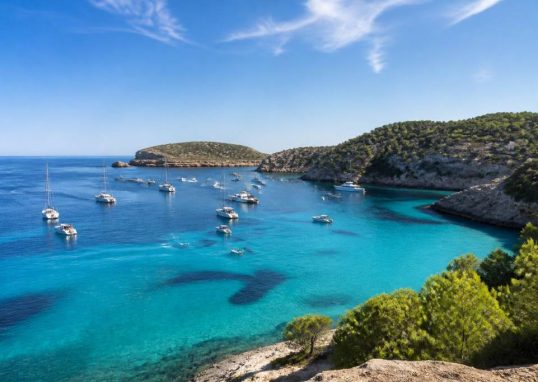Ibiza blog : les meilleures adresses et expériences à découvrir sur l’île Baléare