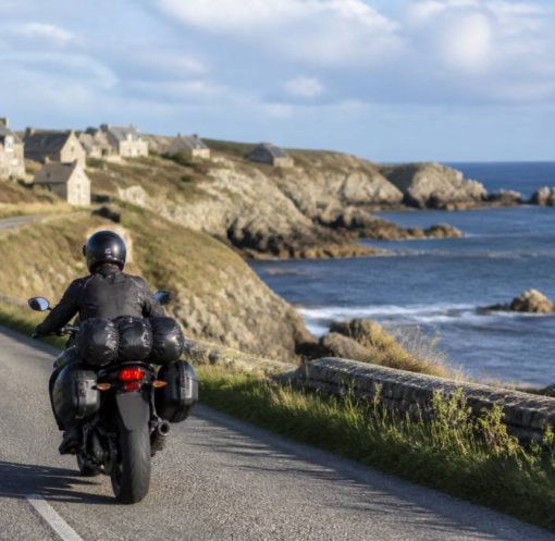 Road trip moto Bretagne : itinéraire incontournable entre côtes sauvages et villages bretons
