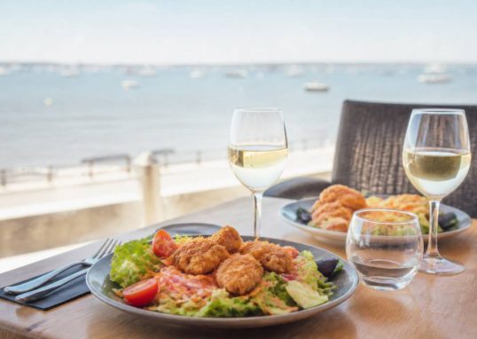 Restaurant pas cher à Arcachon : où manger sans se ruiner ?
