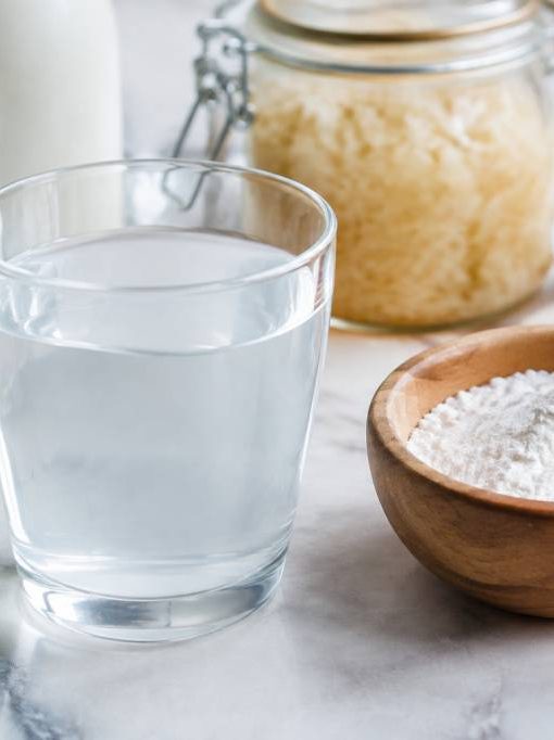 Acide lactique alimentaire : usages, bienfaits et précautions