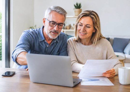 900 care 60 millions de consommateurs : guide pratique pour bien choisir sa complémentaire santé