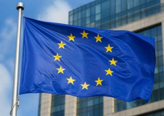 12 étoiles du drapeau de l’Europe : origine et signification