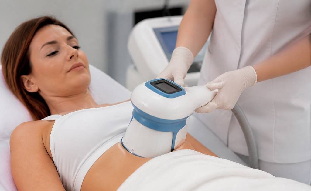 Cryolipolyse ventre : avis avant/après, résultats et conseils