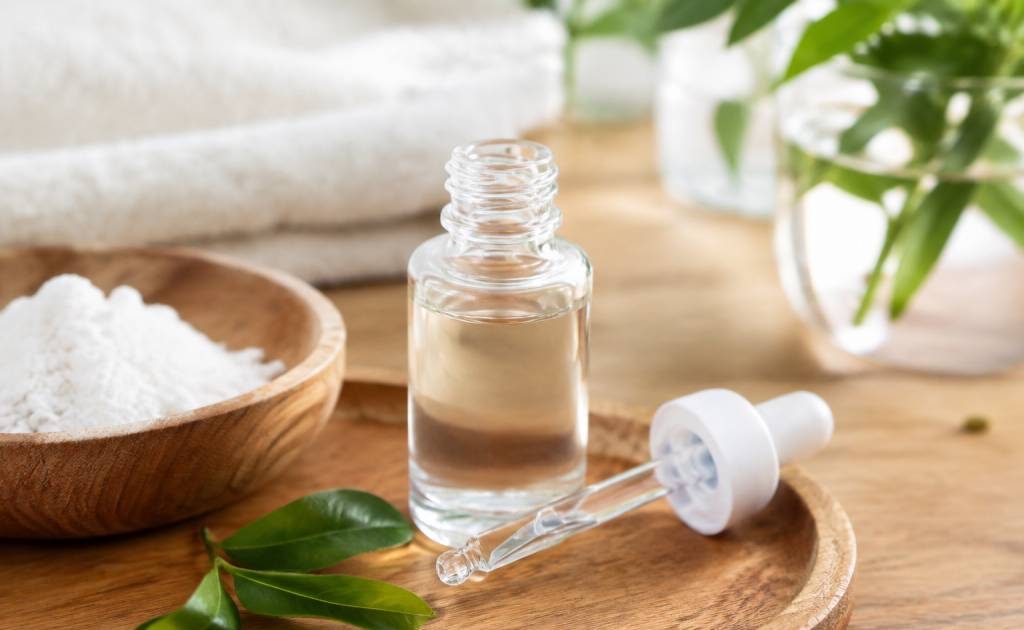 Acide hyaluronique Aroma Zone : que choisir ?