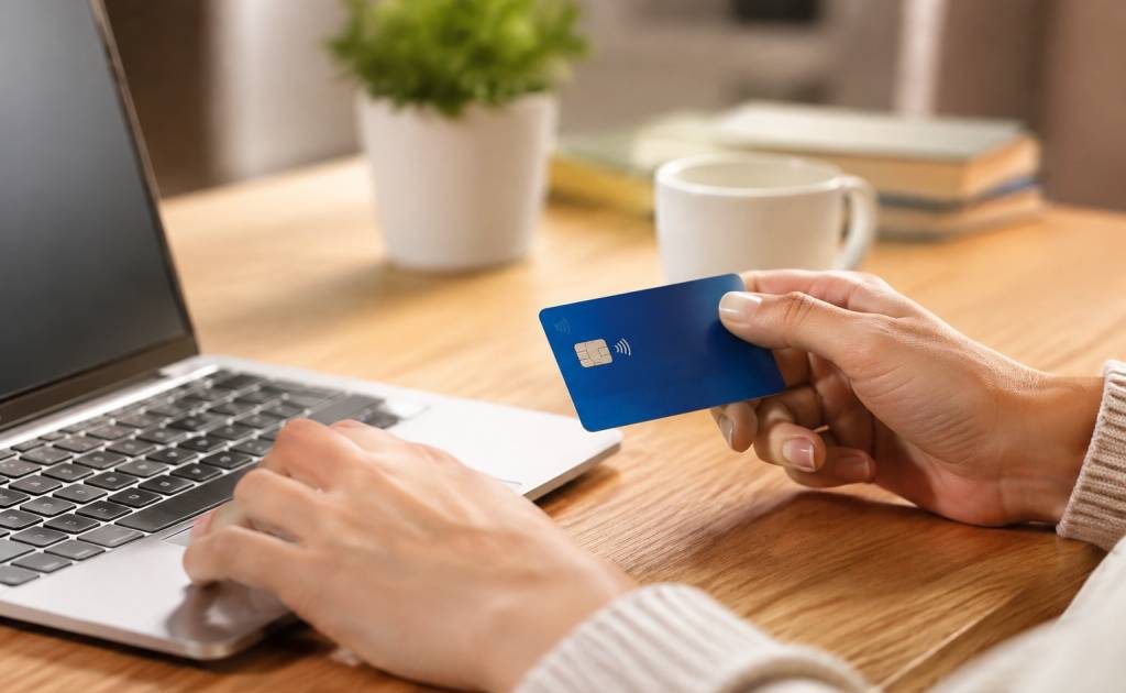 Commission sur carte bancaire : comment comprendre les frais appliqués à vos paiements